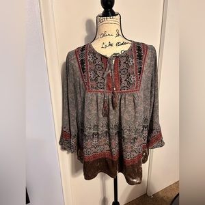 Knox Rose Boho Blouse velvet detailing